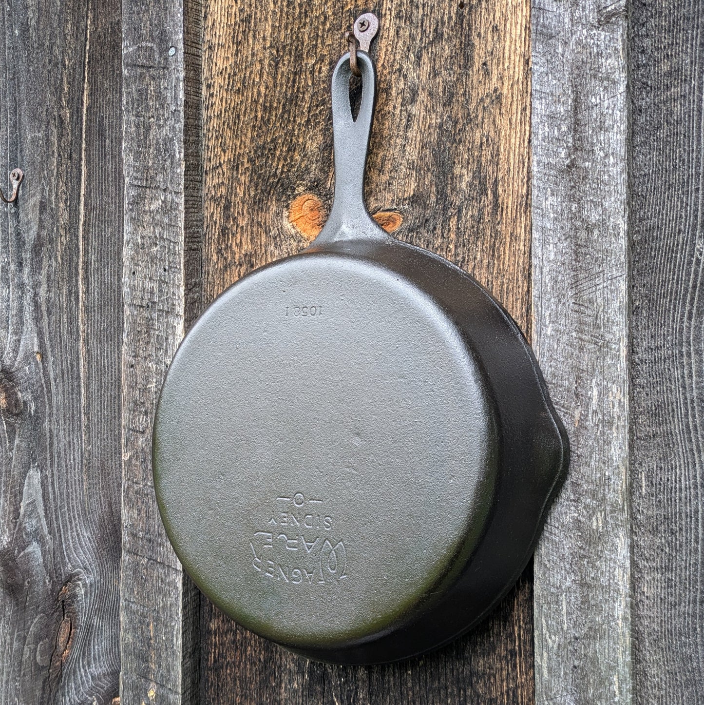 Vintage Wagner Ware Sidney O #8 Cast Iron Skillet 1058 I