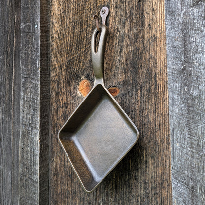 Vintage Griswold Cast Iron Square Egg Skillet #129 Block Logo