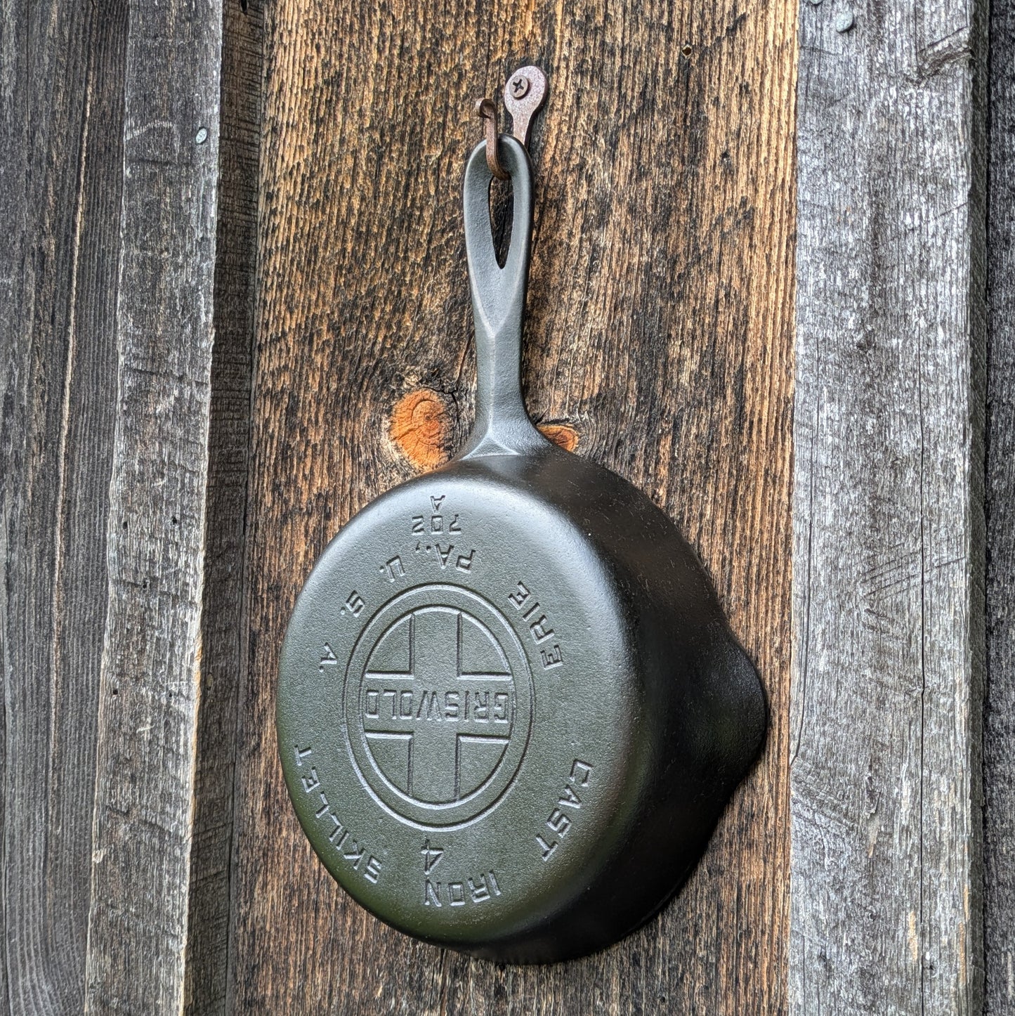 Vintage Griswold #4 Cast Iron Skillet with Large Block Logo 702 A