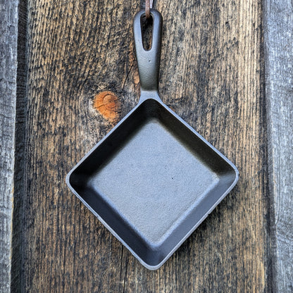 Vintage Griswold Cast Iron Square Egg Skillet #129 Block Logo