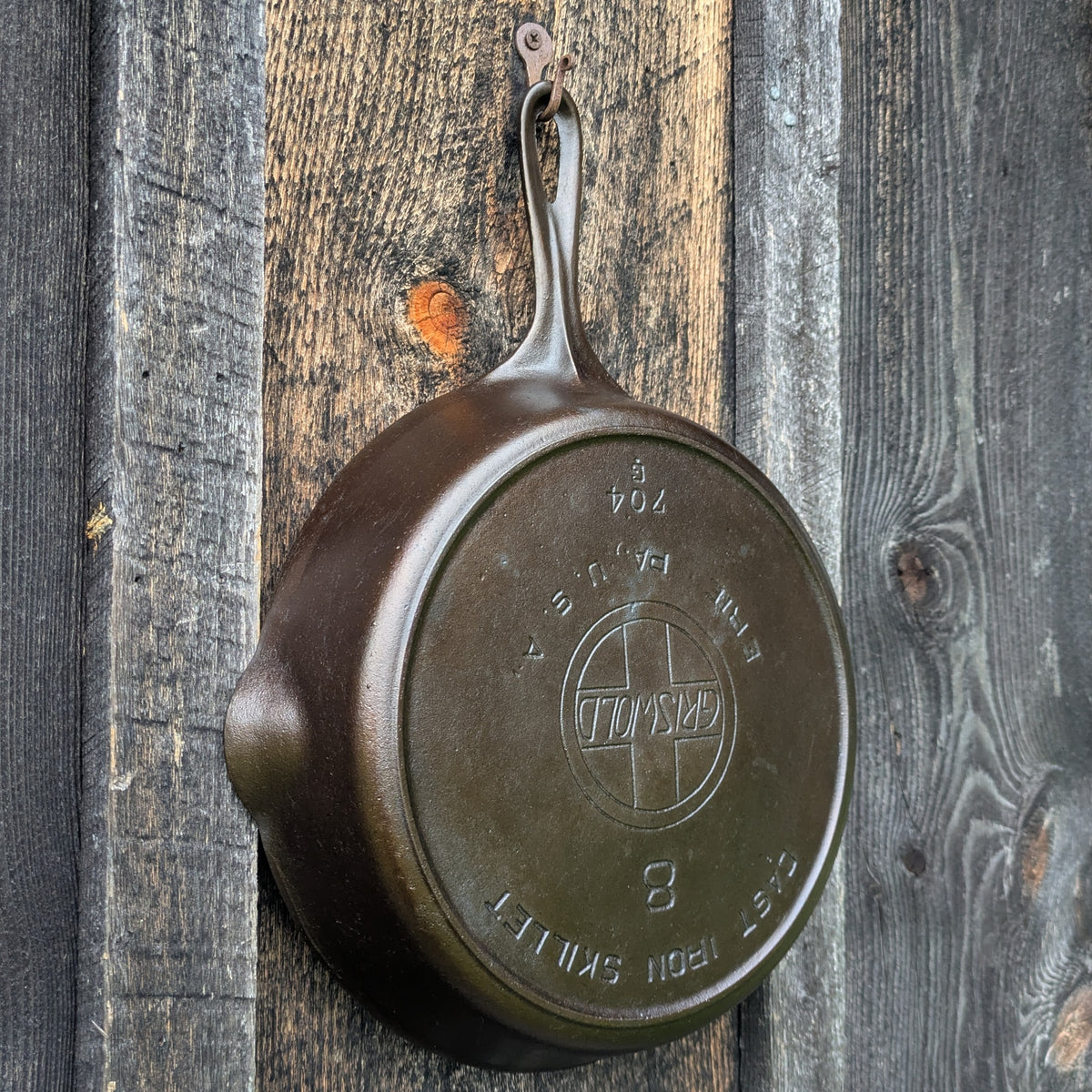 Griswold #8 Cast Iron Skillet with Slant EPU Logo 704 G