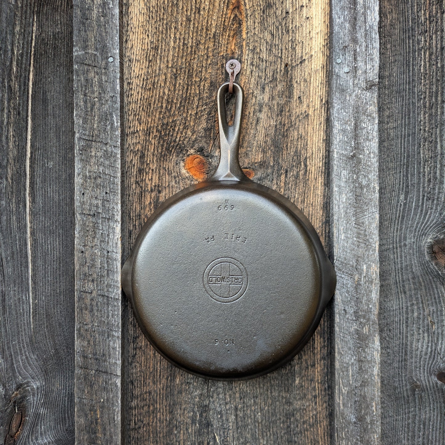 Griswold Small Block Logo #6 Cast Iron Skillet with Late Handle 699 W