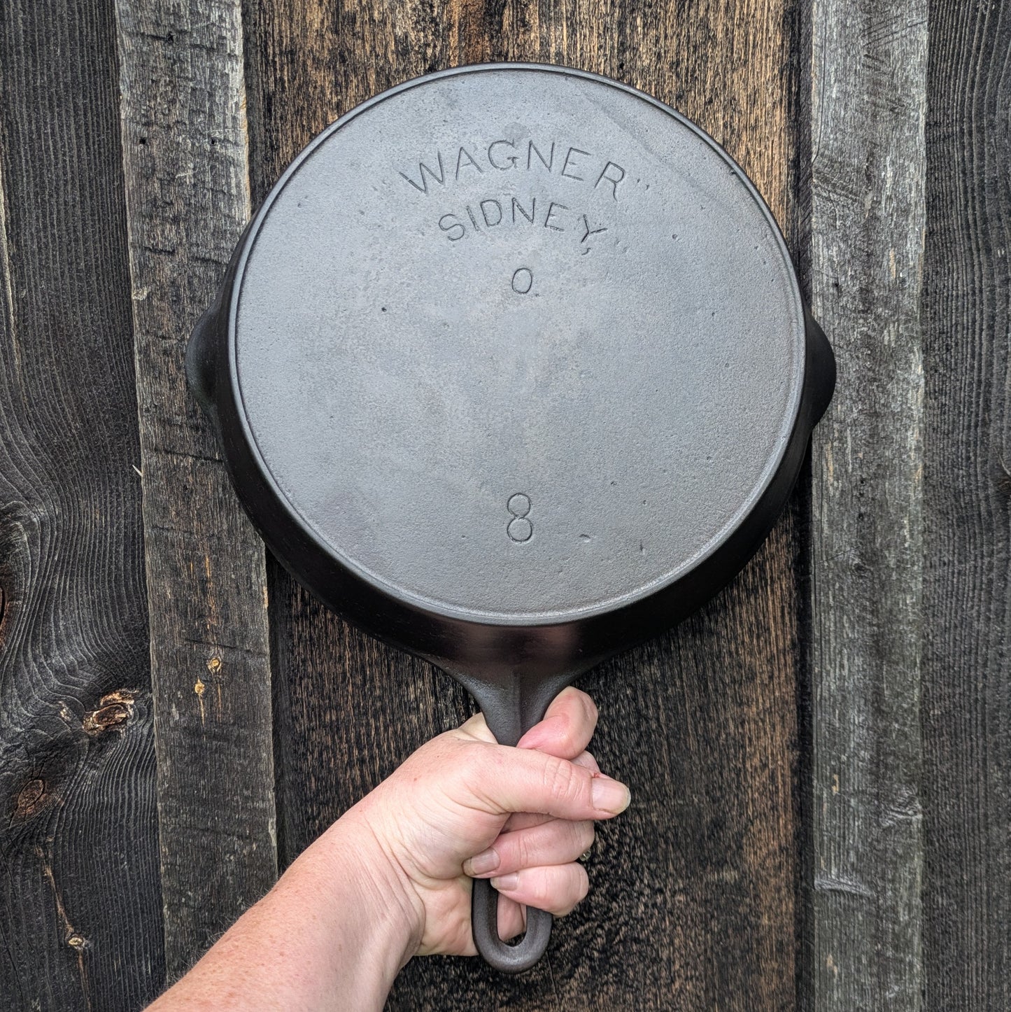 Wagner Ware #8 Cast Iron Skillet with Double Arc Logo and Heat Ring