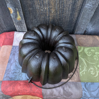Vintage Cast Iron Bundt Pan with Bail Handle, Fully Restored