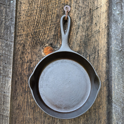 Vintage Wagner Ware #2 Cast Iron Skillet