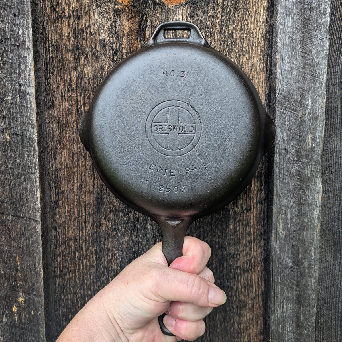 Griswold #3 Cast Iron Skillet with Small Block Logo and Hinge Tab 2503