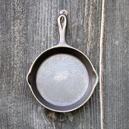 Wagner Ware Cast Iron Toy Skillet Size 0 Sidney Ohio