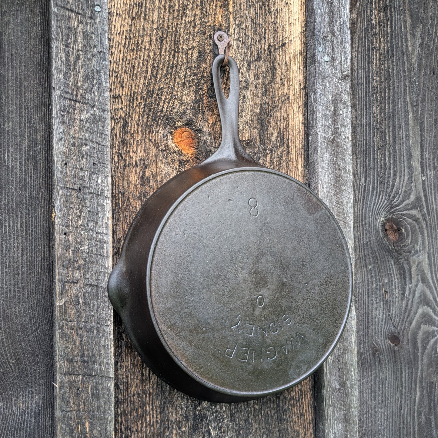 Wagner Ware #8 Cast Iron Skillet with Double Arc Logo and Heat Ring