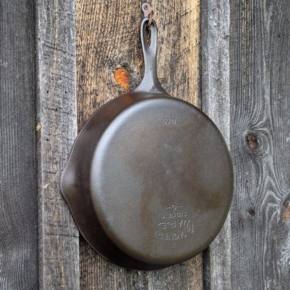 Vintage Wagner Ware #9 Cast Iron Skillet 1059