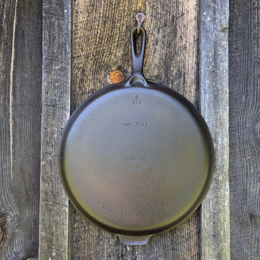 Vintage Griswold Cast Iron Skillet Griddle 109 202 B Small Block Logo