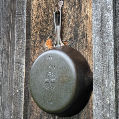 Vintage Griswold #5 Cast Iron Skillet with Small Block Logo and Grooved Handle 724 K