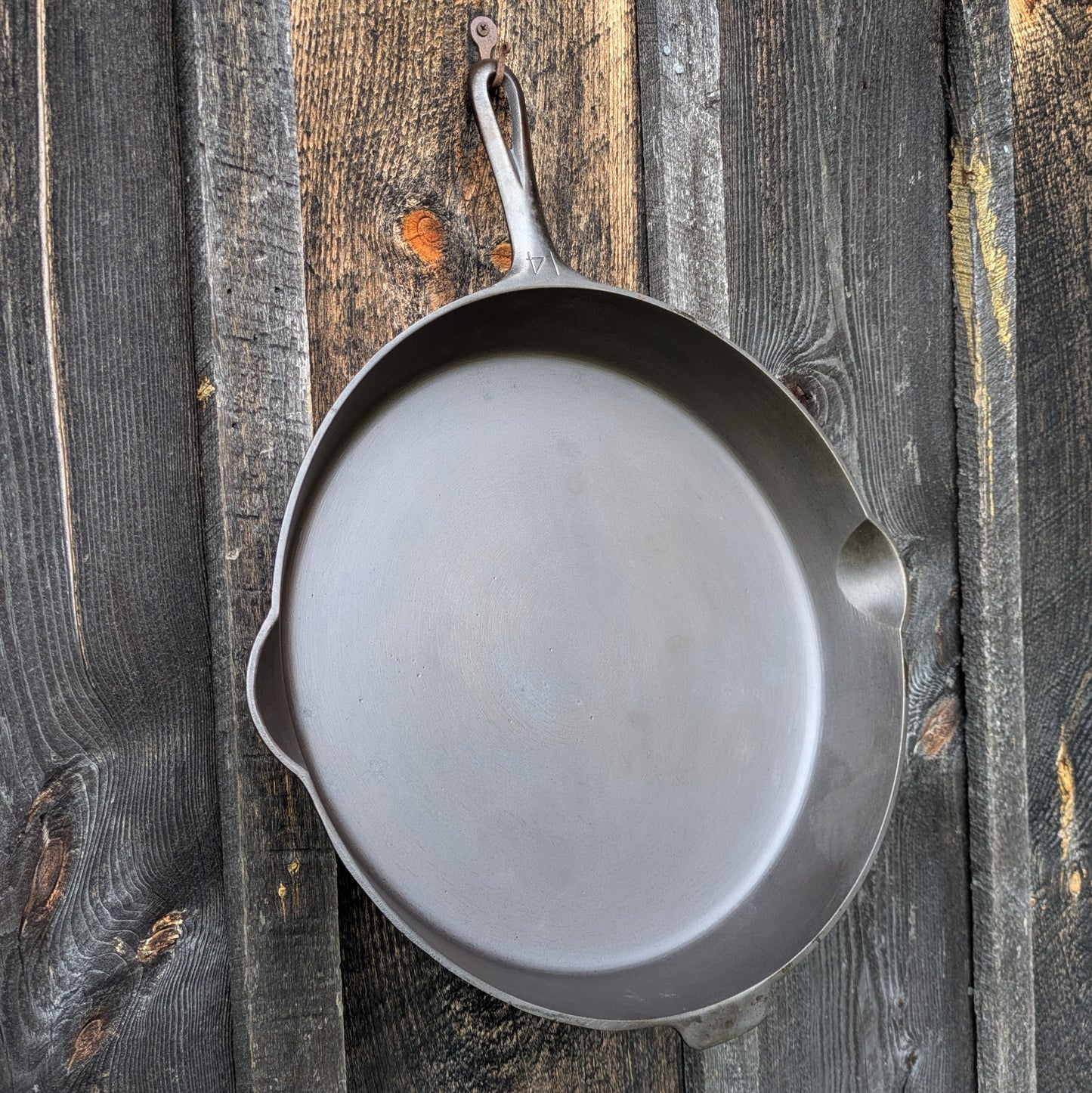 Griswold #14 Cast Iron Skillet with Large Block Logo 718