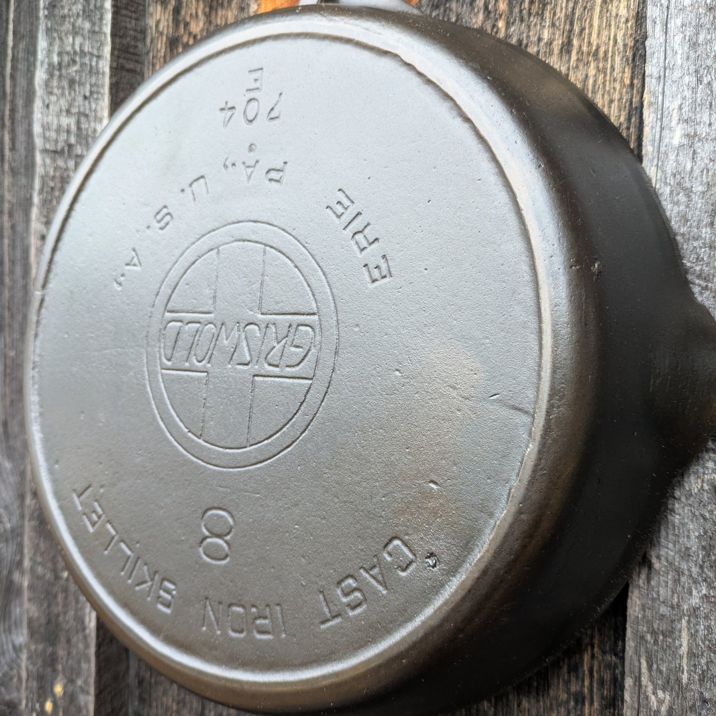 Vintage Griswold #8 Slant EPU Cast Iron Skillet 704 M with Heat Ring