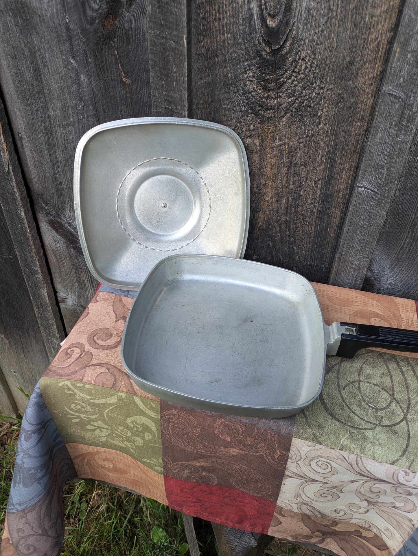 Vintage Magnalite Cast Aluminum Square Skillet with Lid #4510 by Wagner Ware