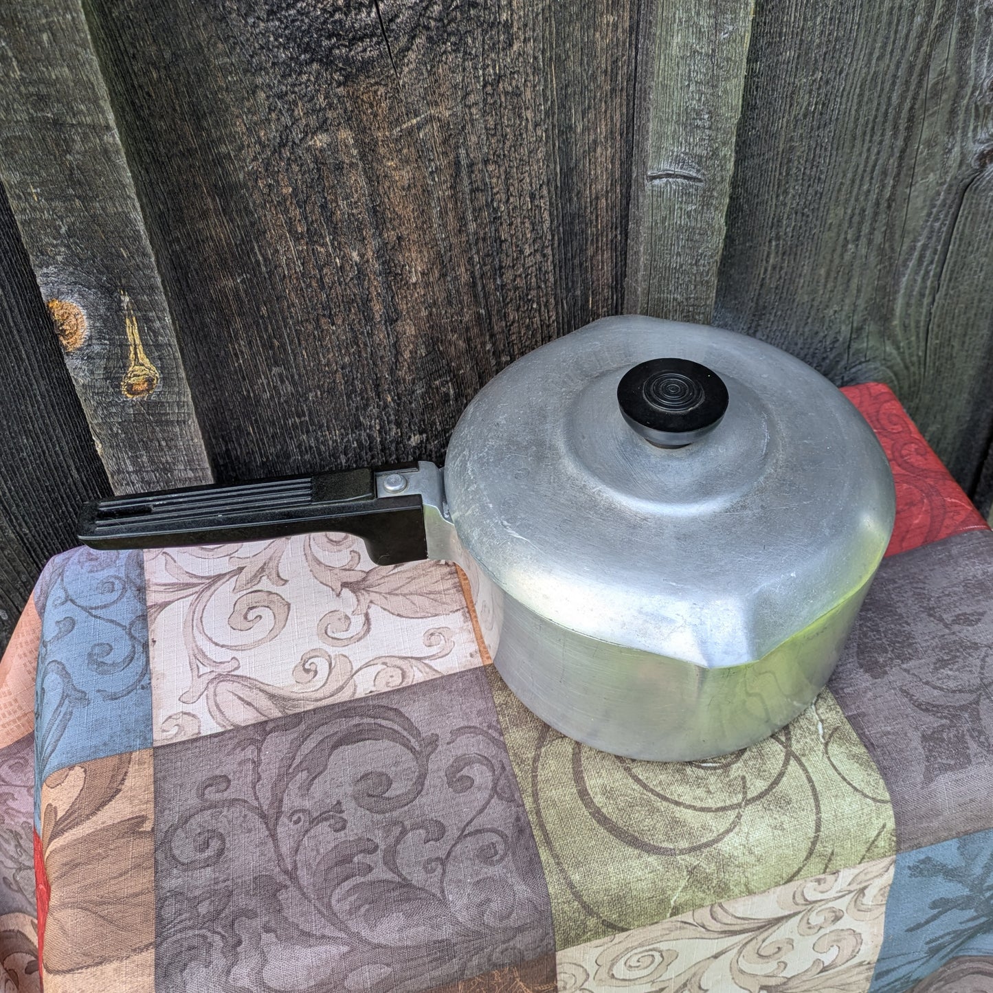 Magnalite 4 Quart Saucepan with Lid. Cast Aluminum by Wagner Ware 4683 P