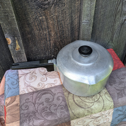 Magnalite 4 Quart Saucepan with Lid. Cast Aluminum by Wagner Ware 4683 P