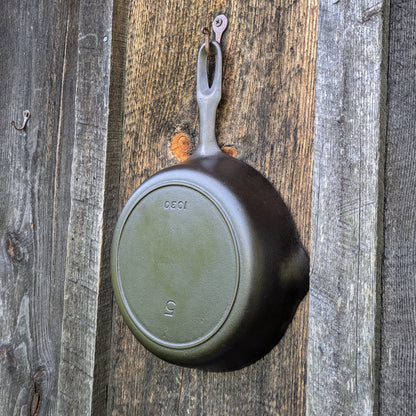 Vintage Griswold Iron Mountain #5 Cast Iron Skillet 1030