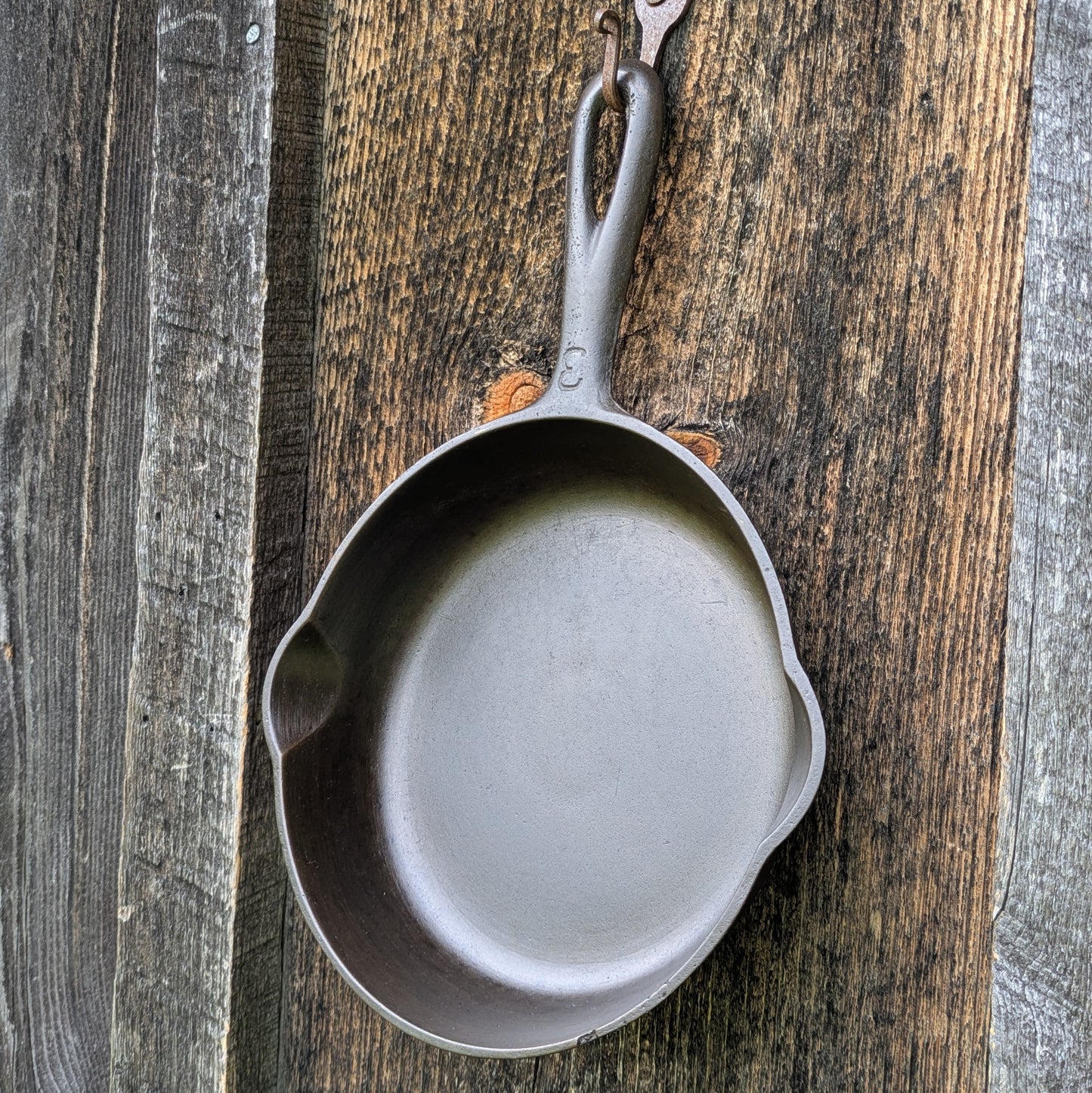 Griswold Slant EPU Logo #3 Cast Iron Skillet 709 B
