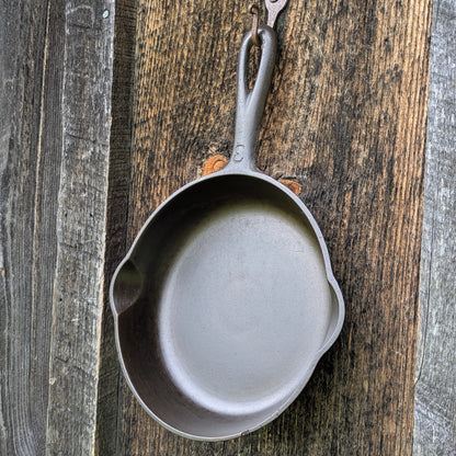 Griswold Slant EPU Logo #3 Cast Iron Skillet 709 B
