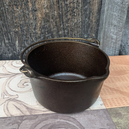 Griswold Deep Patty Bowl and Deep and Shallow Patty Molds