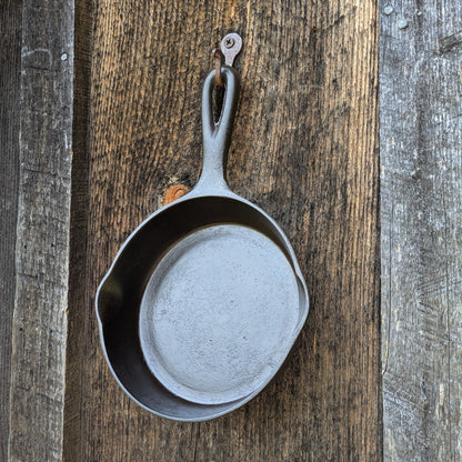 Vintage Wagner Ware #2 Cast Iron Skillet