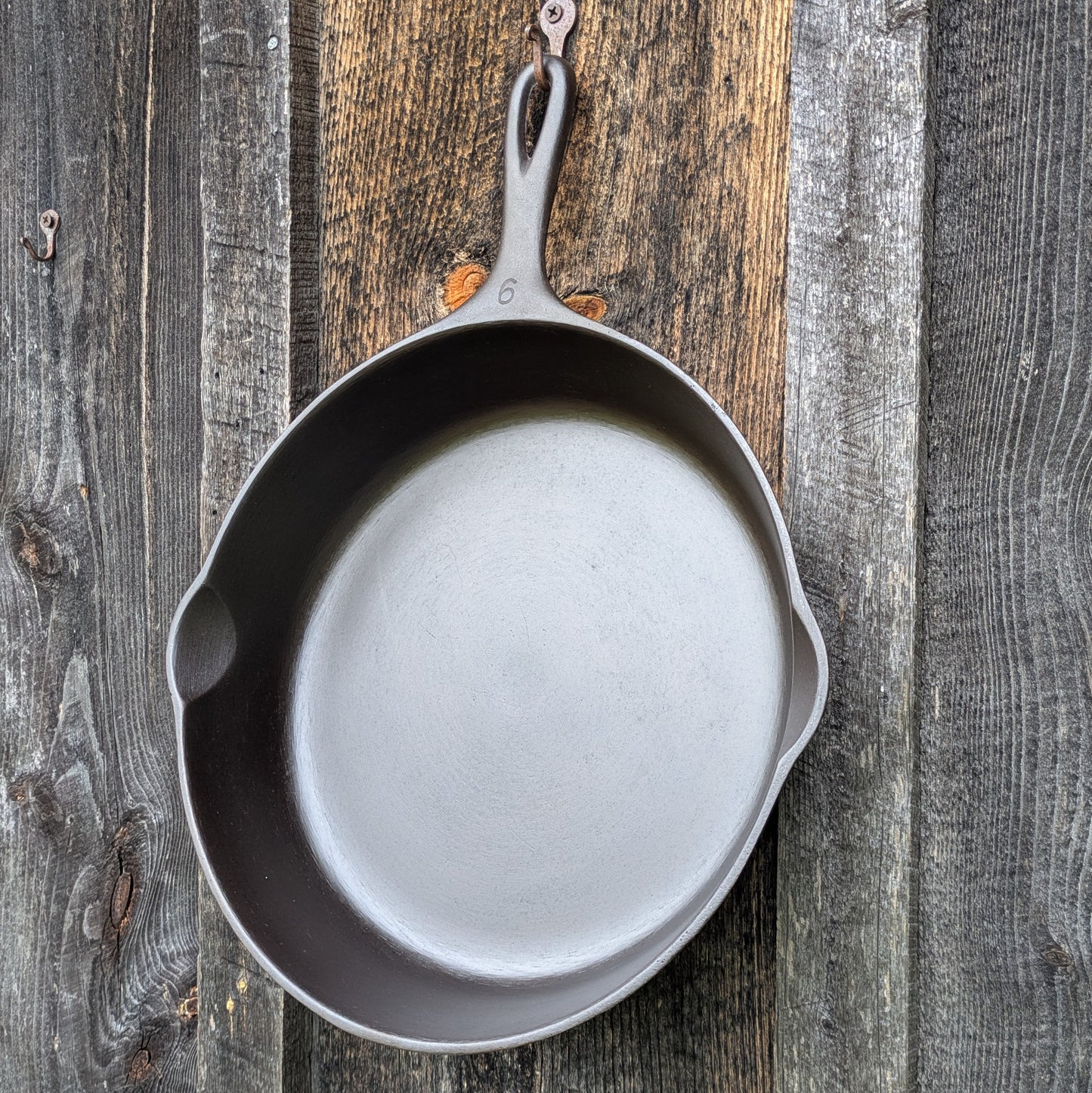 Vintage Wagner Ware #9 Cast Iron Skillet 1059