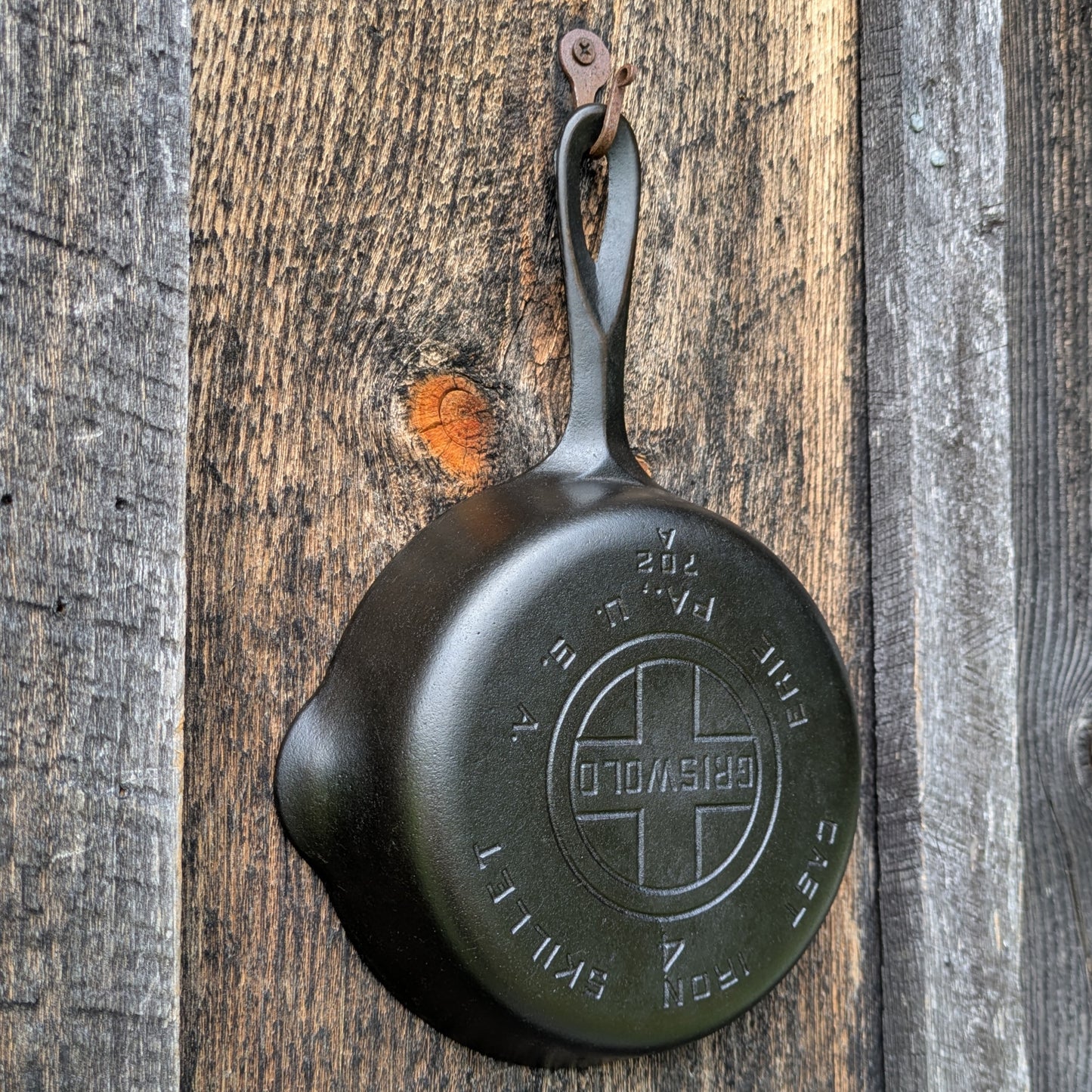 Vintage Griswold #4 Cast Iron Skillet with Large Block Logo 702 A