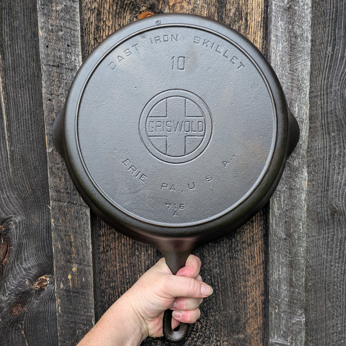 Griswold #10 Cast Iron Skillet with Large Block Logo and Heat Ring 716 A