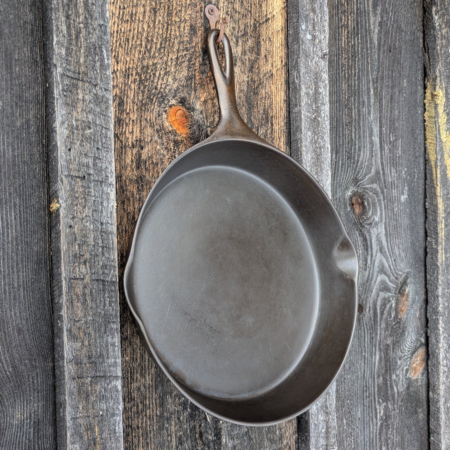 Antique Cast Iron National Skillet, Size #9, made by Wagner Ware