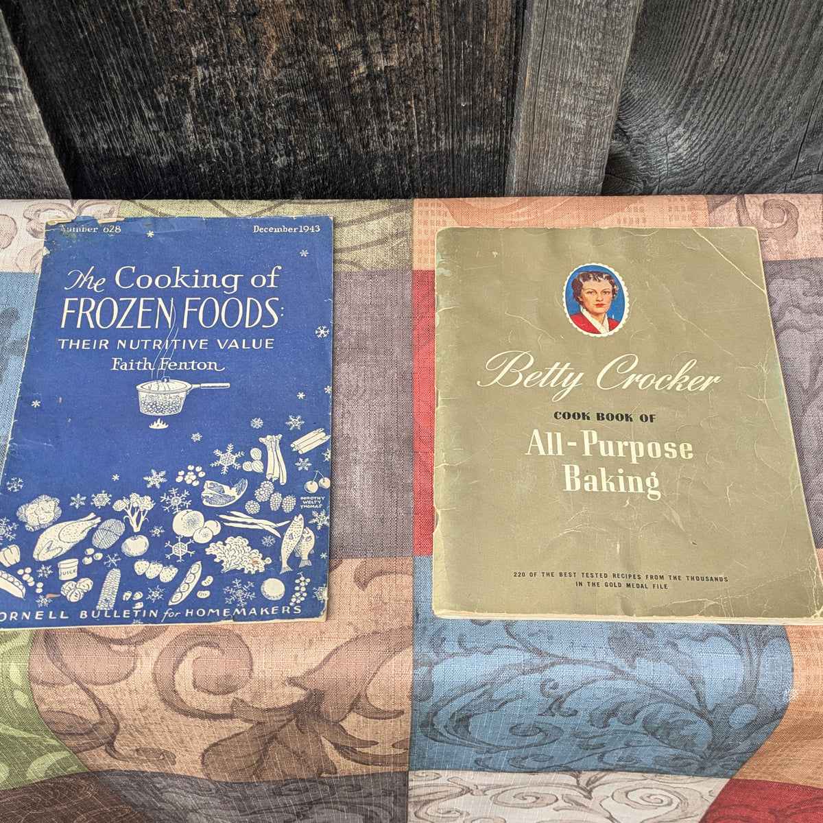 Set of 6 Vintage 1940's Advertising Cookbook Booklets