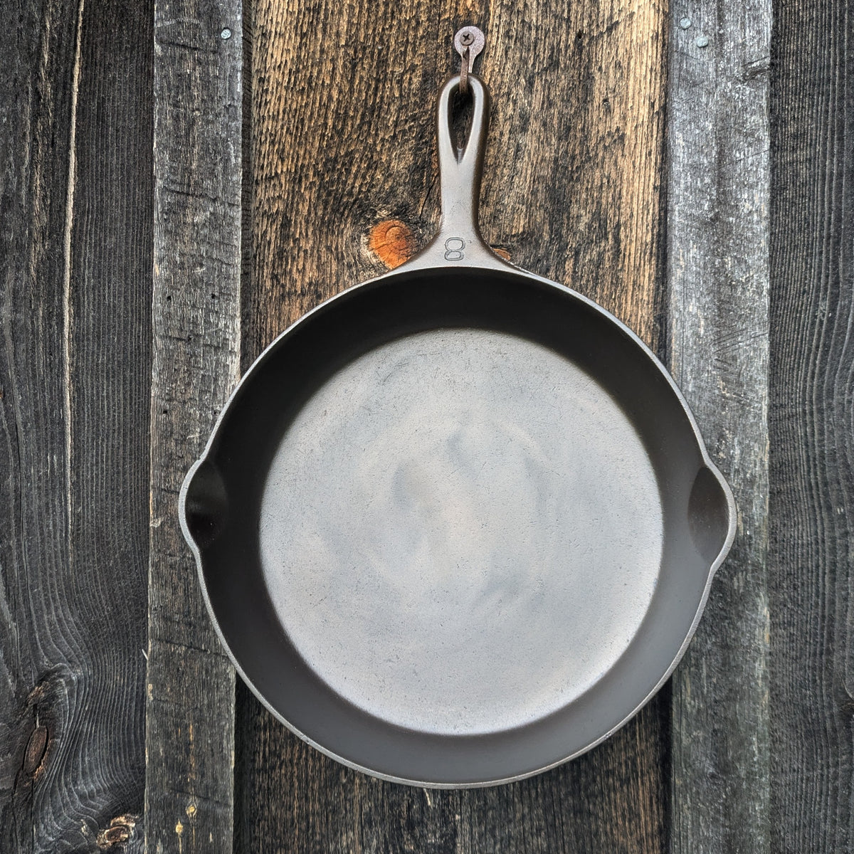 Griswold #8 Cast Iron Skillet with Slant EPU Logo 704 G
