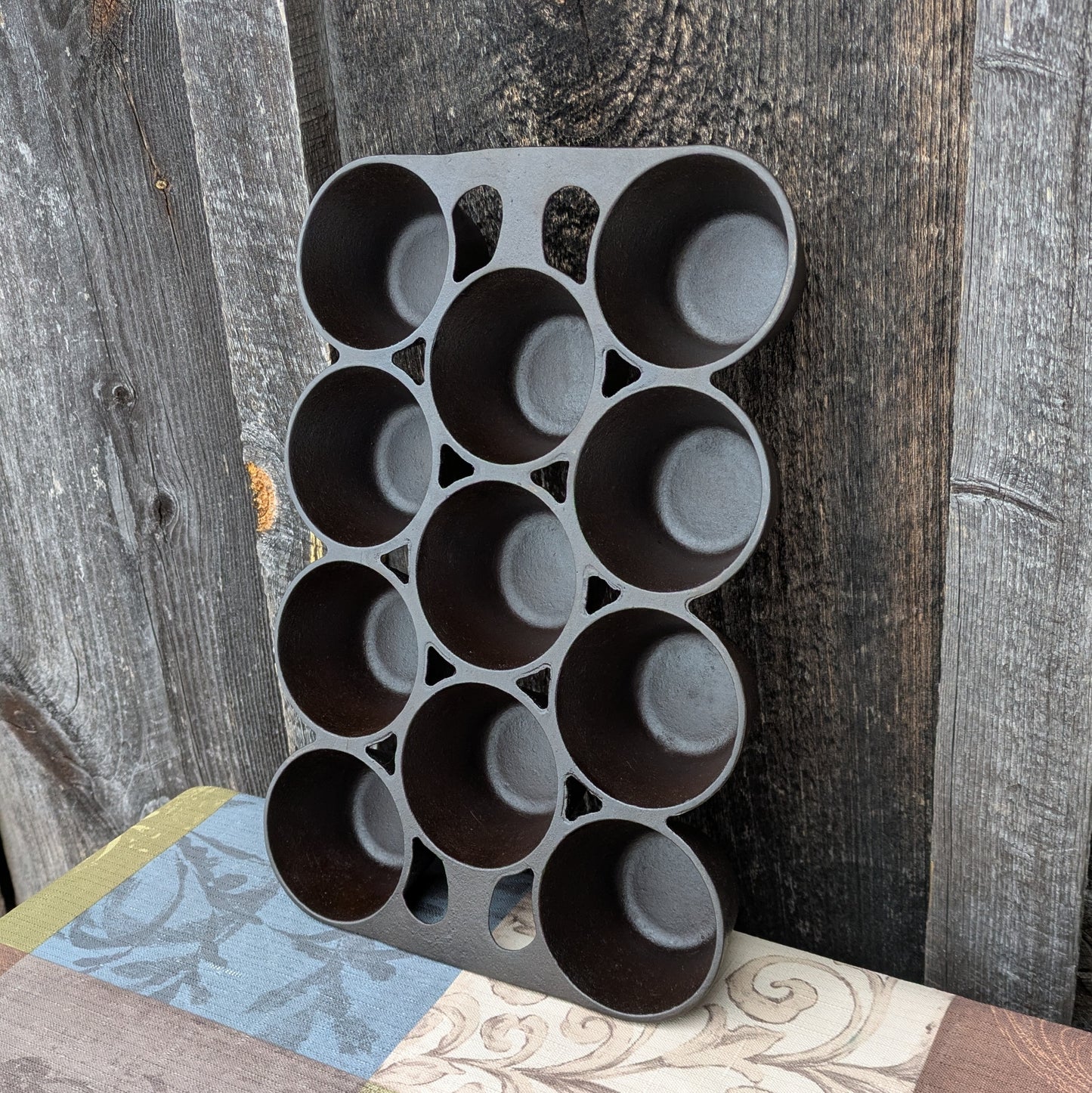 Griswold No. 10 Popover or Muffin Pan 948 A, Variation 11