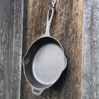 Griswold #3 Cast Iron Skillet with Small Block Logo and Hinge Tab 2503