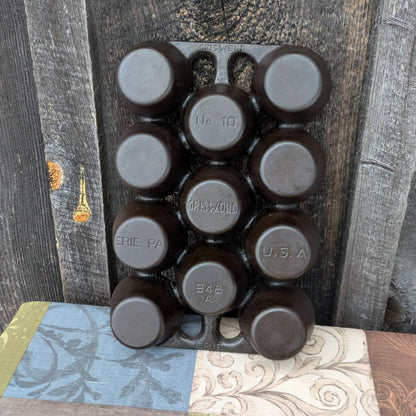 Griswold No. 10 Popover or Muffin Pan 948 A, Variation 11