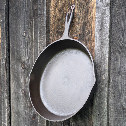 BSR Century Series #10 Cast Iron Skillet with Lid