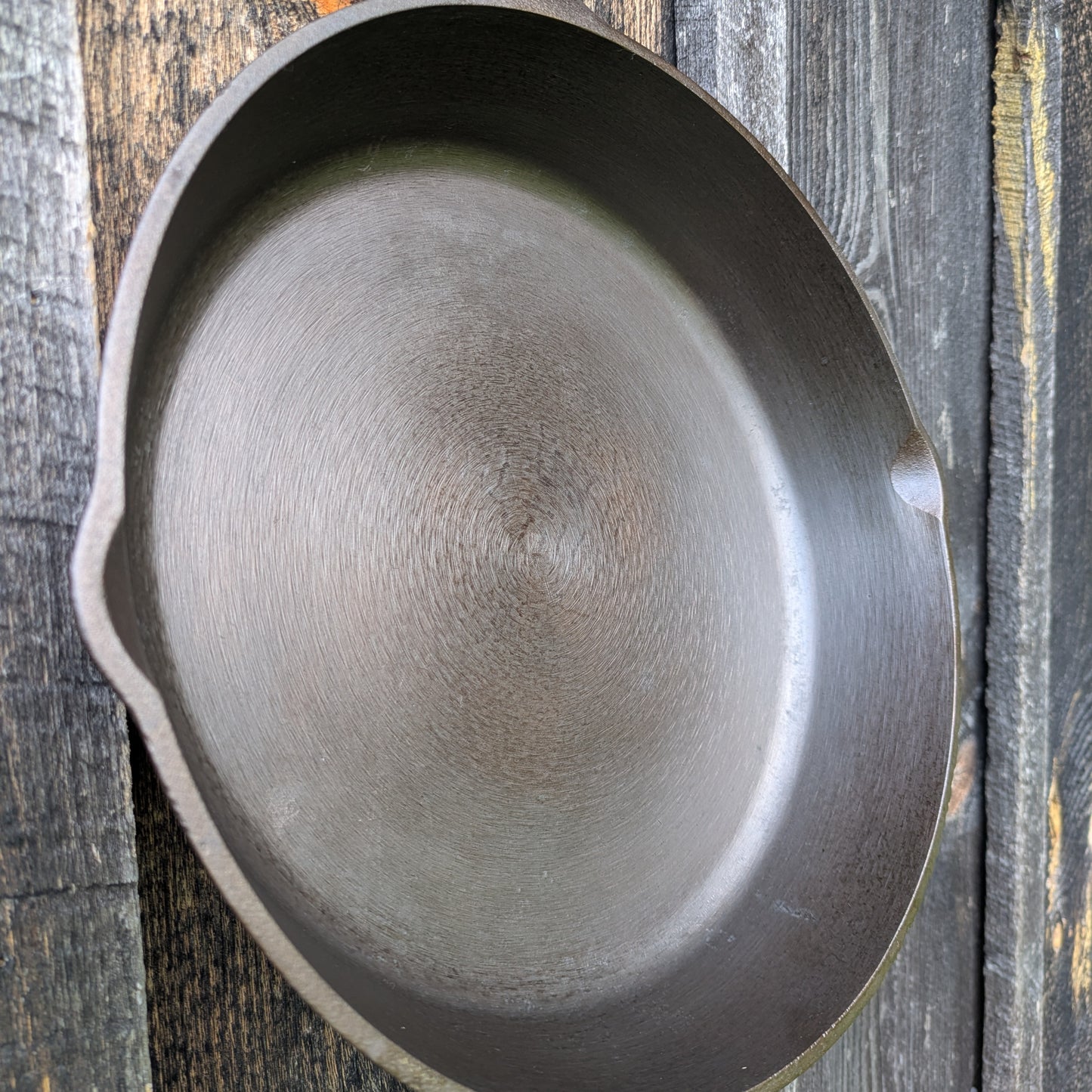 Vintage 1930's 3 Notch Lodge #10 Cast Iron Skillet