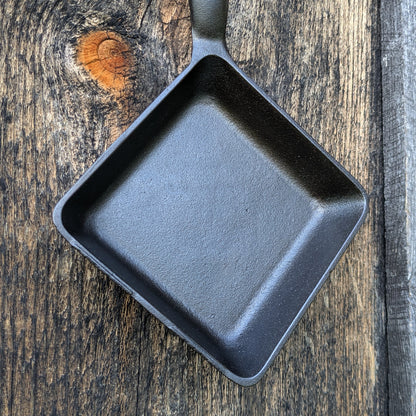 Vintage Griswold Cast Iron Square Egg Skillet #129 Block Logo