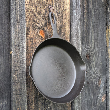 Vintage Griswold Iron Mountain #8 Cast Iron Skillet with Lid 1033