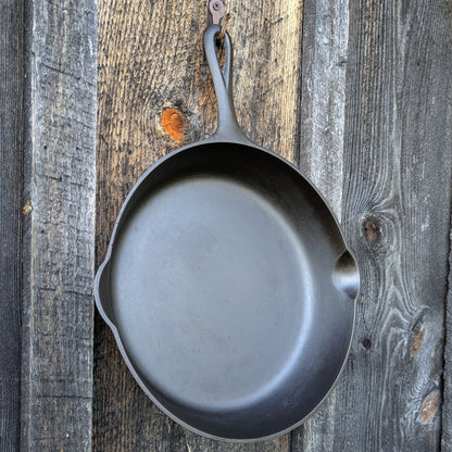 Antique Griswold #8 Slant Erie Cast Iron Skillet 704