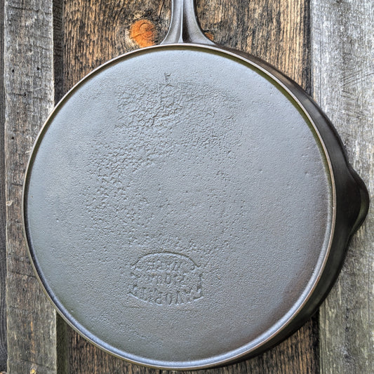 Favorite Piqua Ware #9 Cast Iron Skillet with Smiley logo and Heat Ring