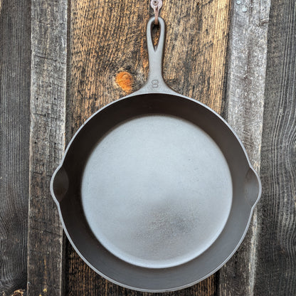 Antique Griswold #8 Slant Erie Cast Iron Skillet 704 J