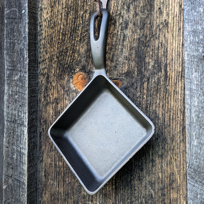 Vintage Griswold Cast Iron Square Egg Skillet #129 Block Logo