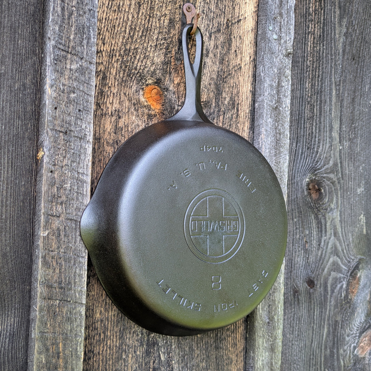 Griswold #8 Large Block Logo Cast Iron Skillet Smooth Bottom 704 P