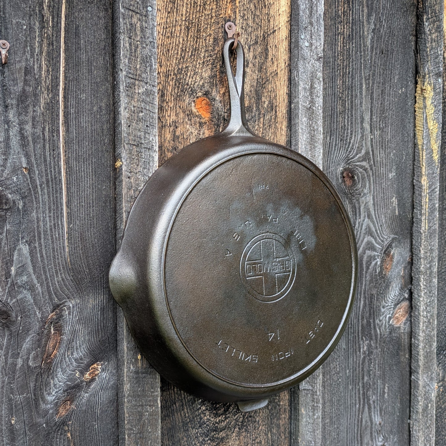 Griswold #14 Cast Iron Skillet with Large Block Logo 718