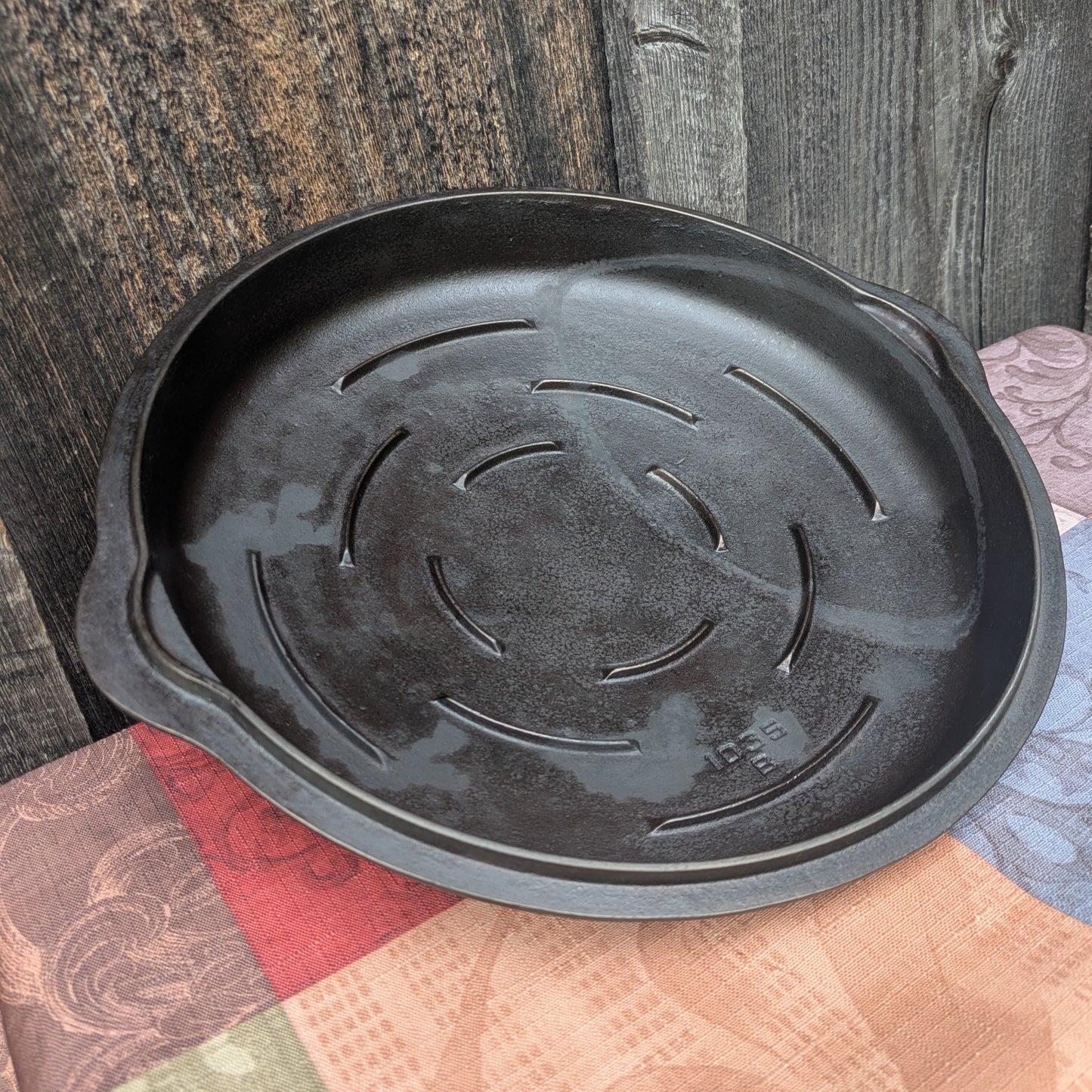Vintage Griswold Iron Mountain #8 Cast Iron Skillet with Lid 1033