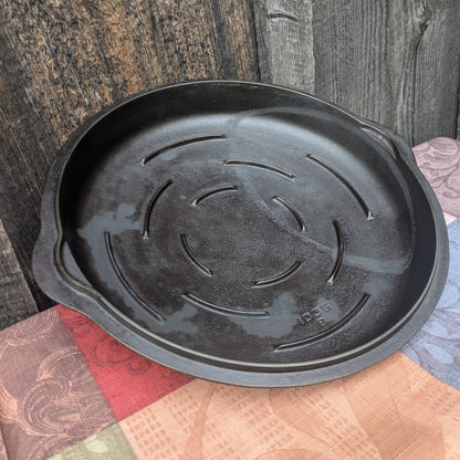 Vintage Griswold Iron Mountain #8 Cast Iron Skillet with Lid 1033