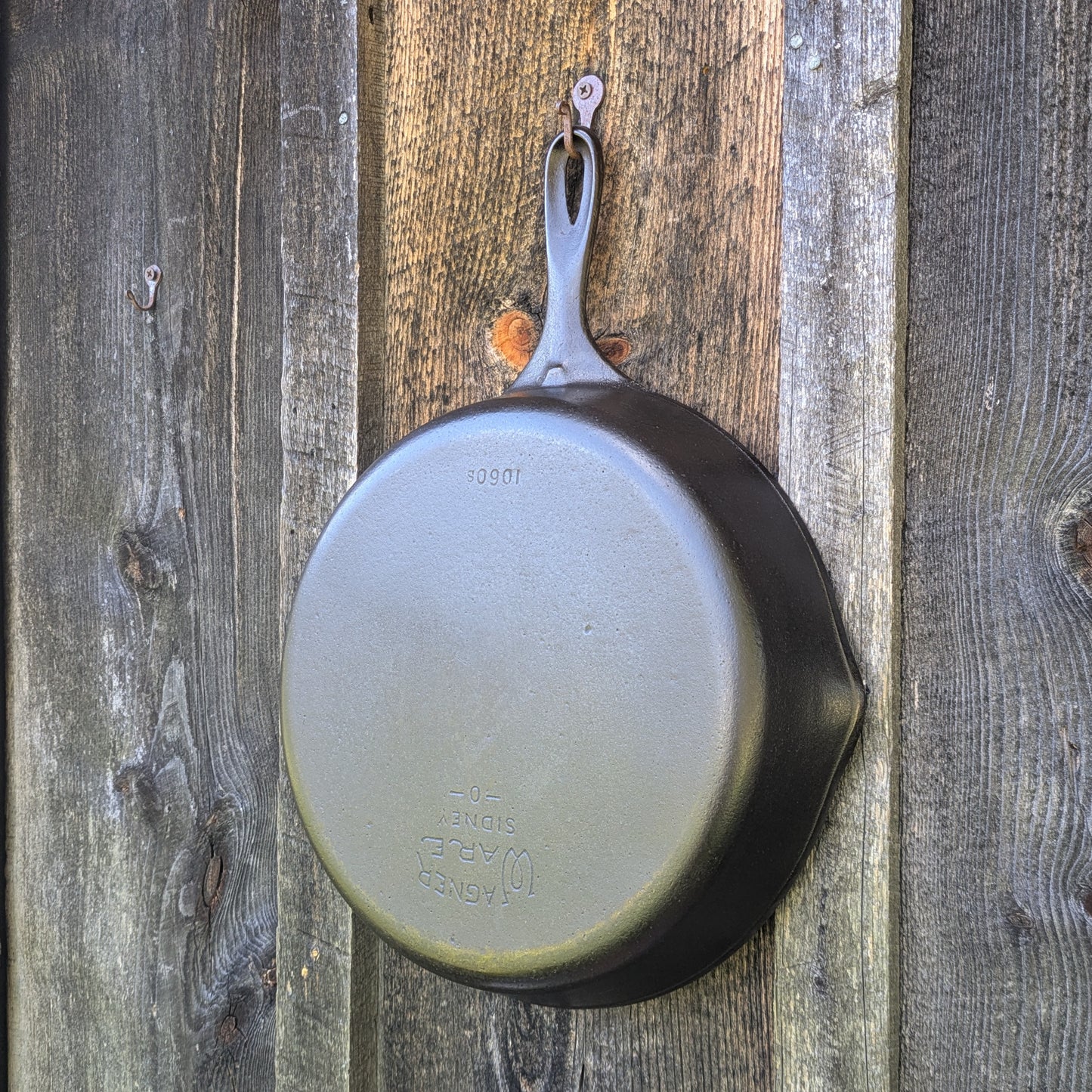 Vintage Large Wagner Ware #10 Cast Iron Skillet Sidney O 1060 S