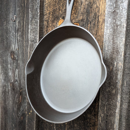 Antique Griswold #8 Slant Erie Cast Iron Skillet 704 J