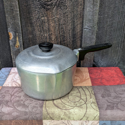 Magnalite 4 Quart Saucepan with Lid. Cast Aluminum by Wagner Ware 4683 P