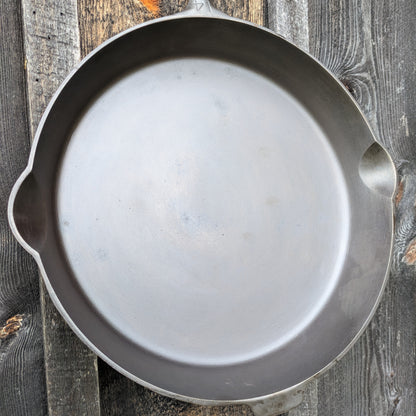 Griswold #14 Cast Iron Skillet with Large Block Logo 718